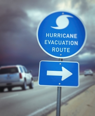 hurricane evacuation route sign